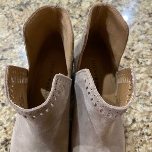 Lucky ankle booties size 7